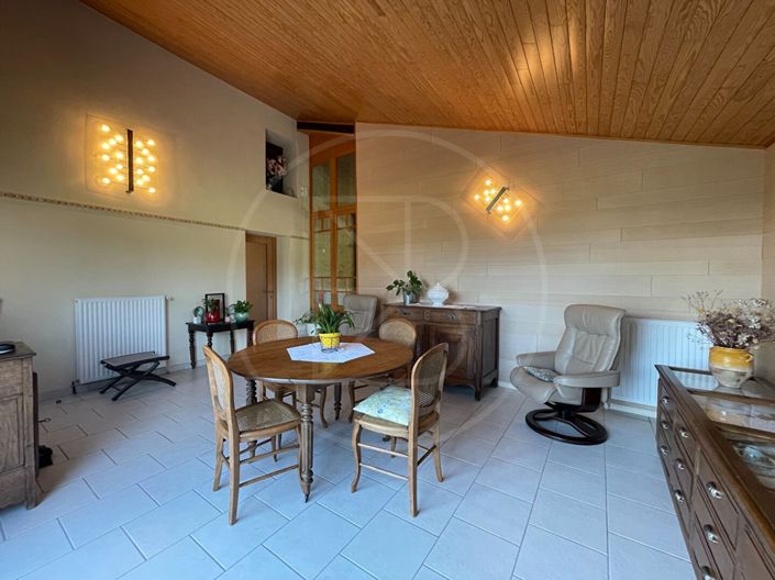 Image No.8-2 Bed House for sale
