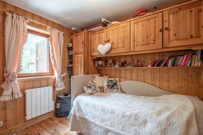 Image No.11-5 Bed House for sale