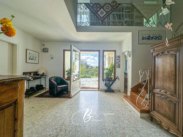 Image No.11-9 Bed House for sale