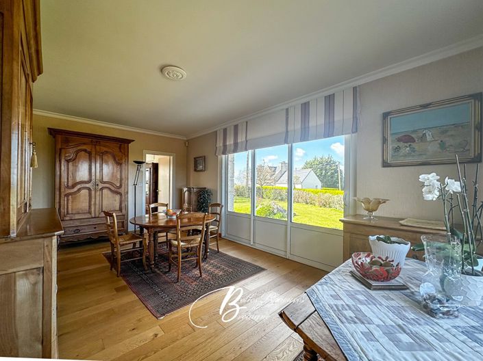 Image No.5-9 Bed House for sale