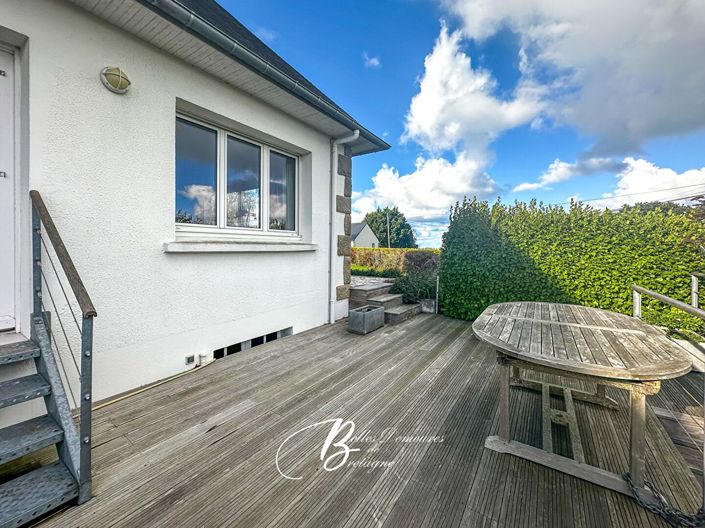 Image No.8-9 Bed House for sale