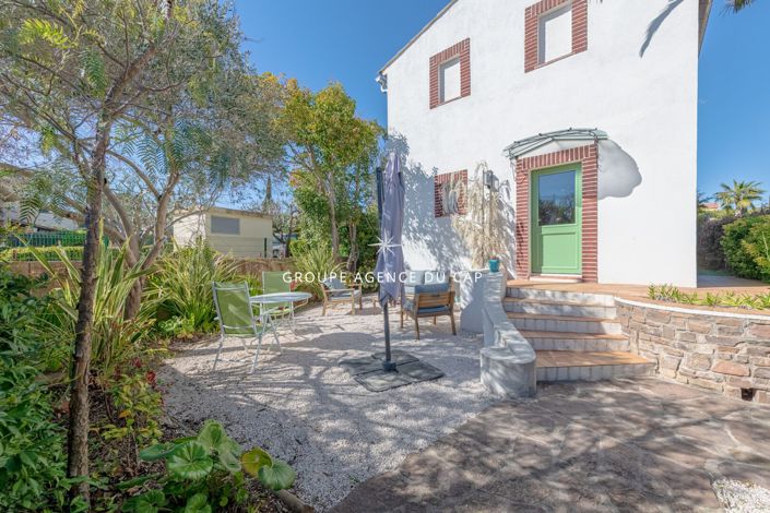 Image No.4-2 Bed House for sale