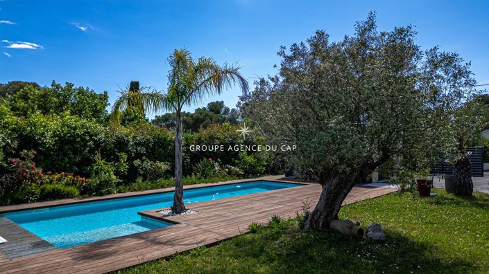 Image No.16-4 Bed Property for sale