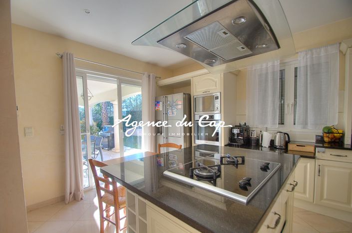 Image No.5-4 Bed House for sale