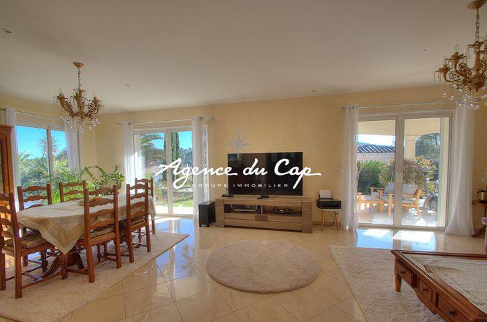 Image No.7-4 Bed House for sale