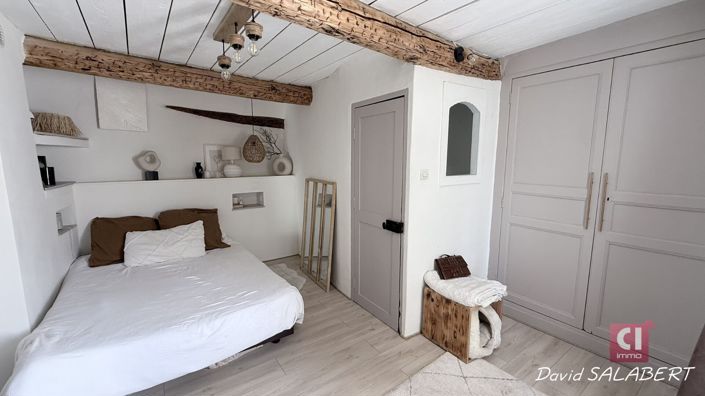 Image No.9-2 Bed House for sale