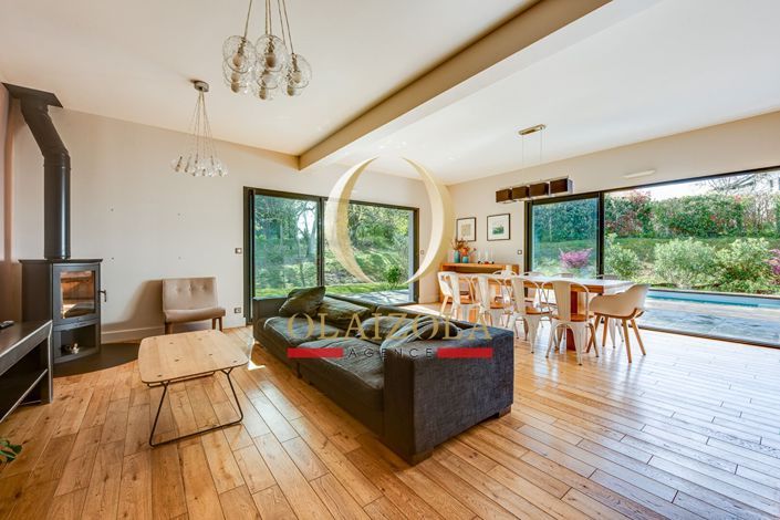 Image No.5-5 Bed House for sale