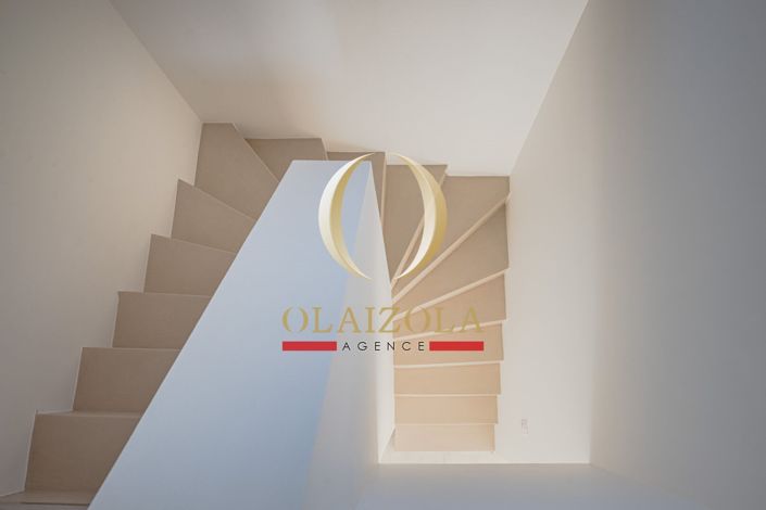 Image No.5-4 Bed House for sale