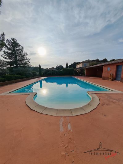 Image No.10-1 Bed House for sale