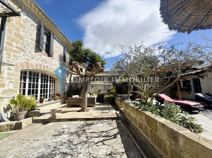 Image No.8-4 Bed House for sale