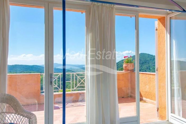 Image No.14-5 Bed House for sale