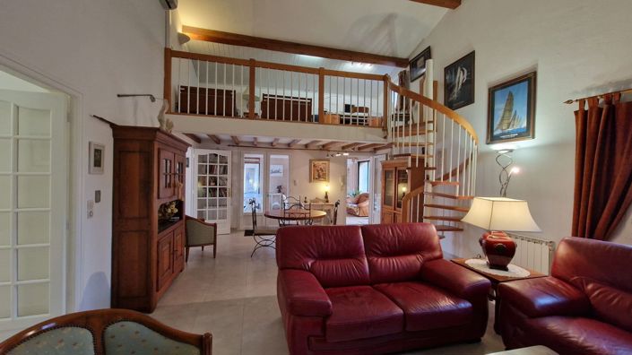 Image No.5-3 Bed House for sale