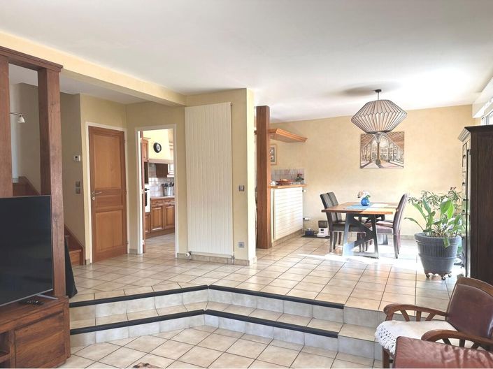 Image No.4-5 Bed House for sale