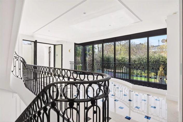 Image No.20-Maison de 5 chambres à vendre à Paris