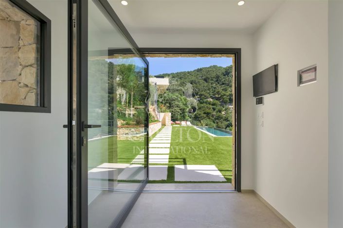 Image No.11-4 Bed House for sale