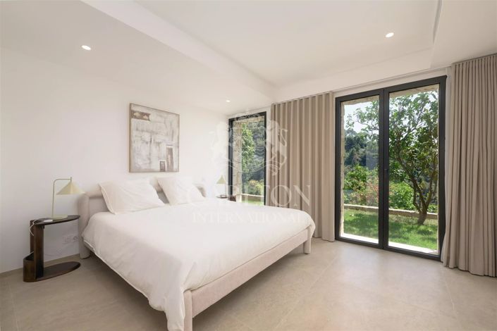 Image No.12-4 Bed House for sale