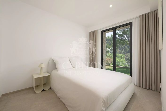 Image No.16-4 Bed House for sale