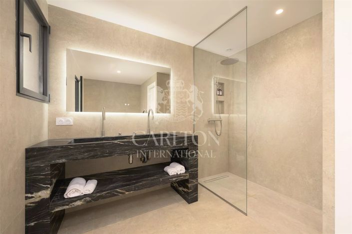 Image No.22-4 Bed House for sale