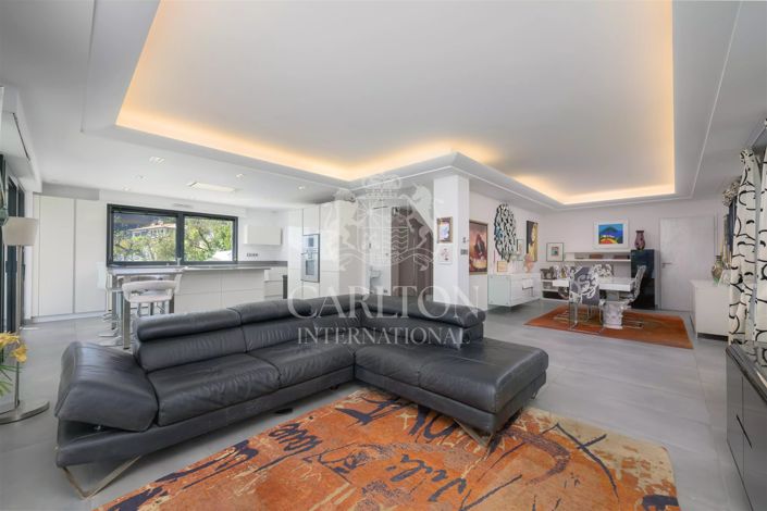 Image No.6-4 Bed House for sale