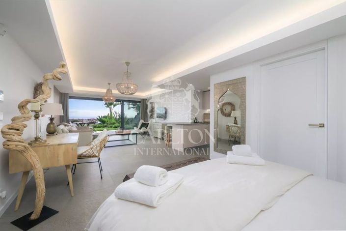 Image No.19-7 Bed House for sale