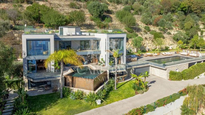 Image No.2-7 Bed House for sale