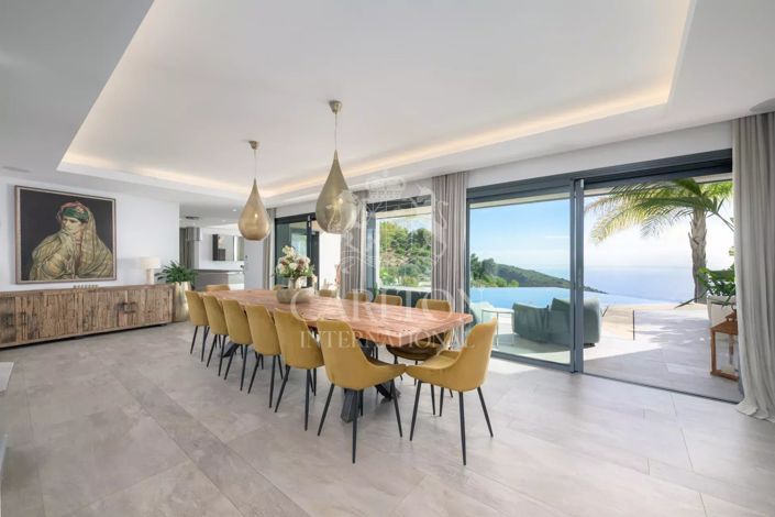 Image No.8-7 Bed House for sale