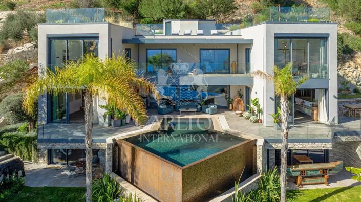 Image No.9-7 Bed House for sale