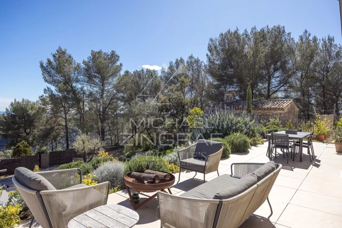 Image No.10-5 Bed House for sale