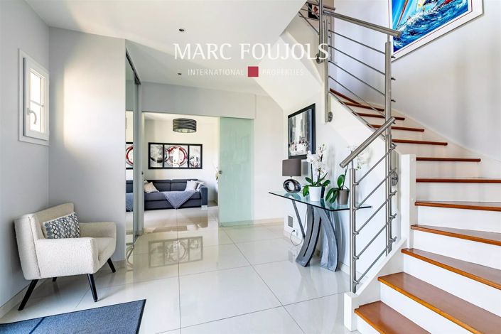 Image No.14-6 Bed House for sale