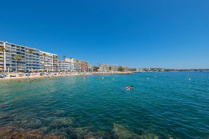 Image No.8-3 Bed Apartment for sale