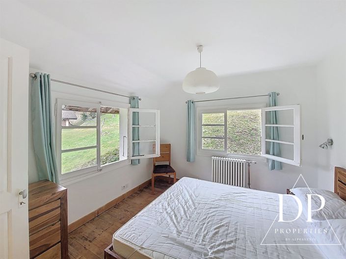 Image No.11-4 Bed House for sale