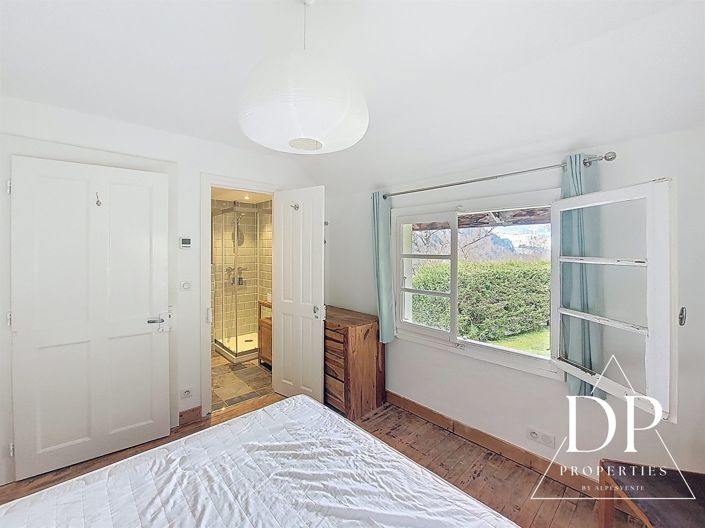 Image No.12-4 Bed House for sale