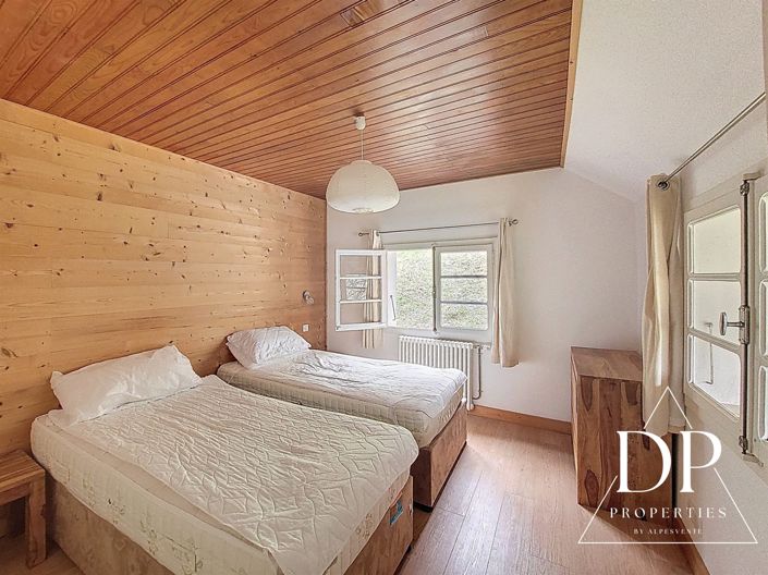 Image No.13-4 Bed House for sale