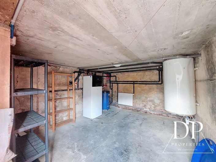 Image No.21-4 Bed House for sale