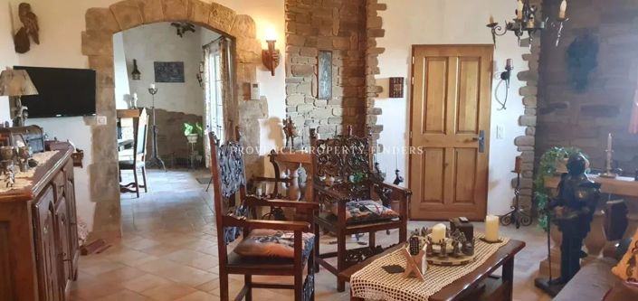 Image No.17-3 Bed House for sale