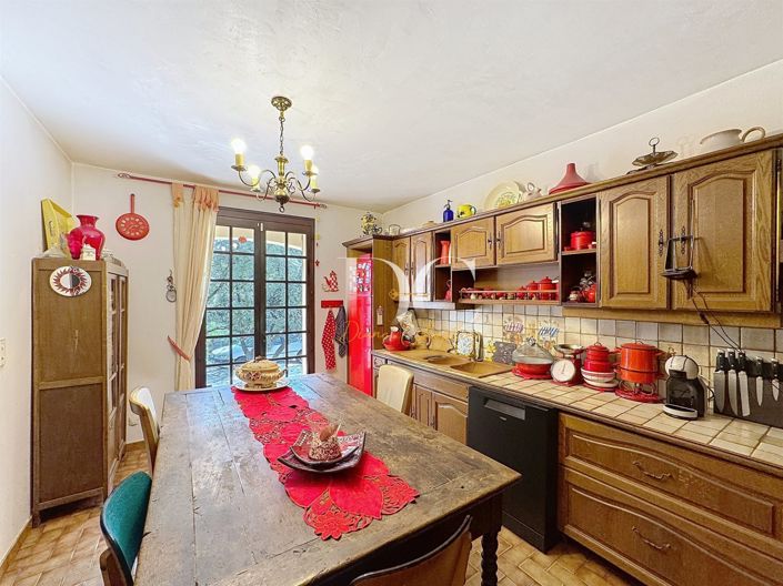 Image No.10-4 Bed House for sale