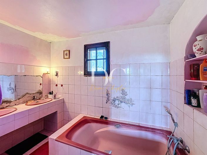 Image No.17-4 Bed House for sale