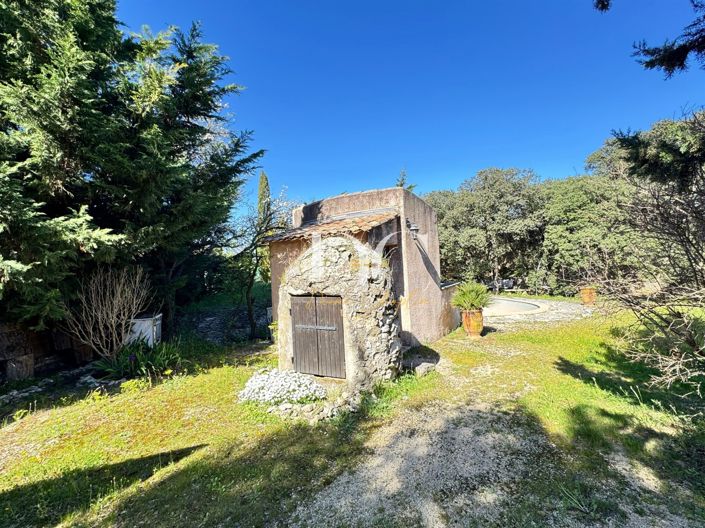 Image No.20-4 Bed House for sale