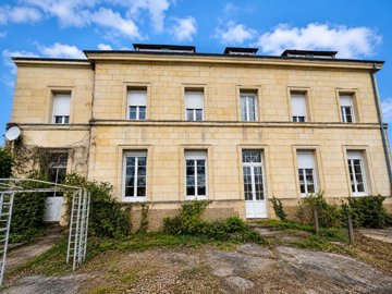 1 - Indre-et-Loire, House