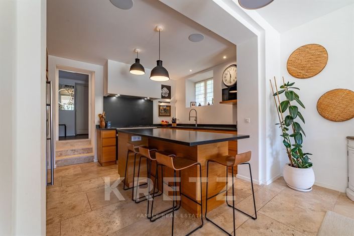 Image No.14-5 Bed House for sale