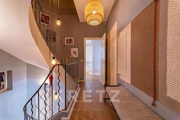 Image No.19-5 Bed House for sale