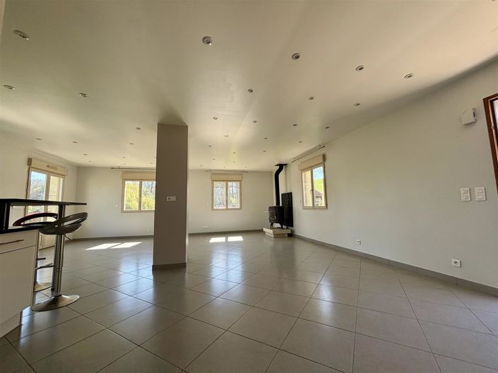 Image No.6-3 Bed House for sale