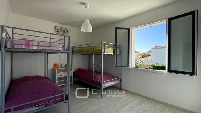 Image No.11-4 Bed House for sale