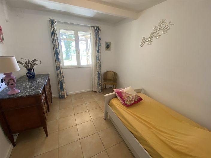 Image No.15-6 Bed House for sale