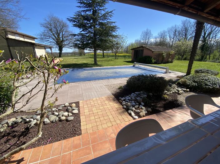 Image No.23-6 Bed House for sale