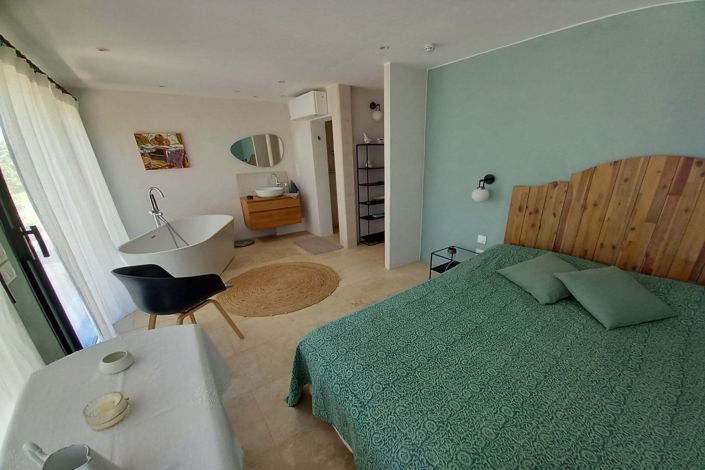 Image No.13-4 Bed House for sale