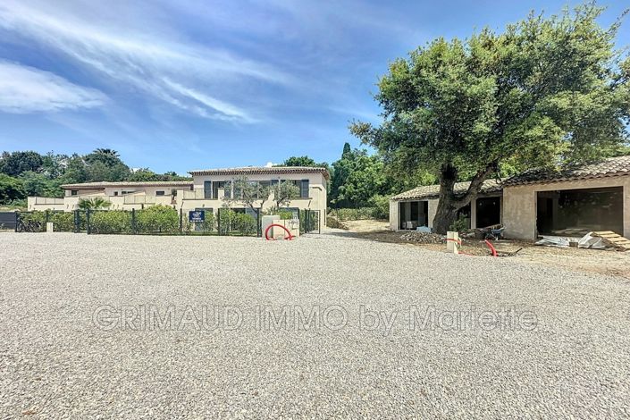Image No.4-2 Bed House for sale