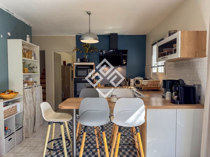 Image No.15-3 Bed House for sale