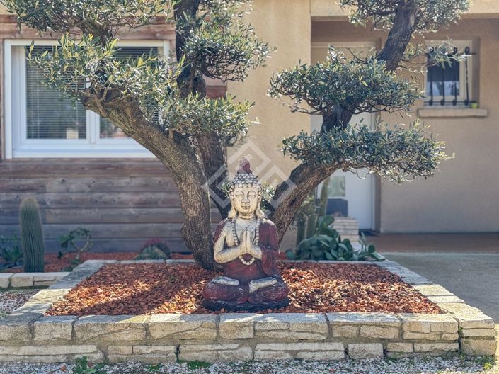 Image No.2-3 Bed House for sale