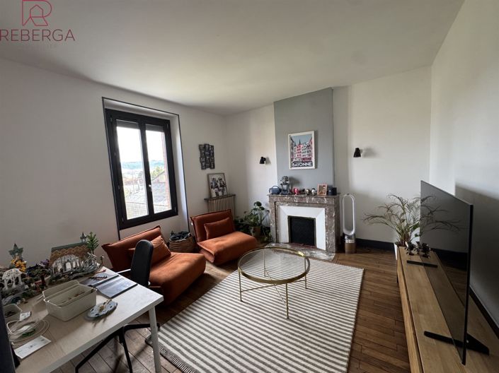 Image No.14-8 Bed House for sale